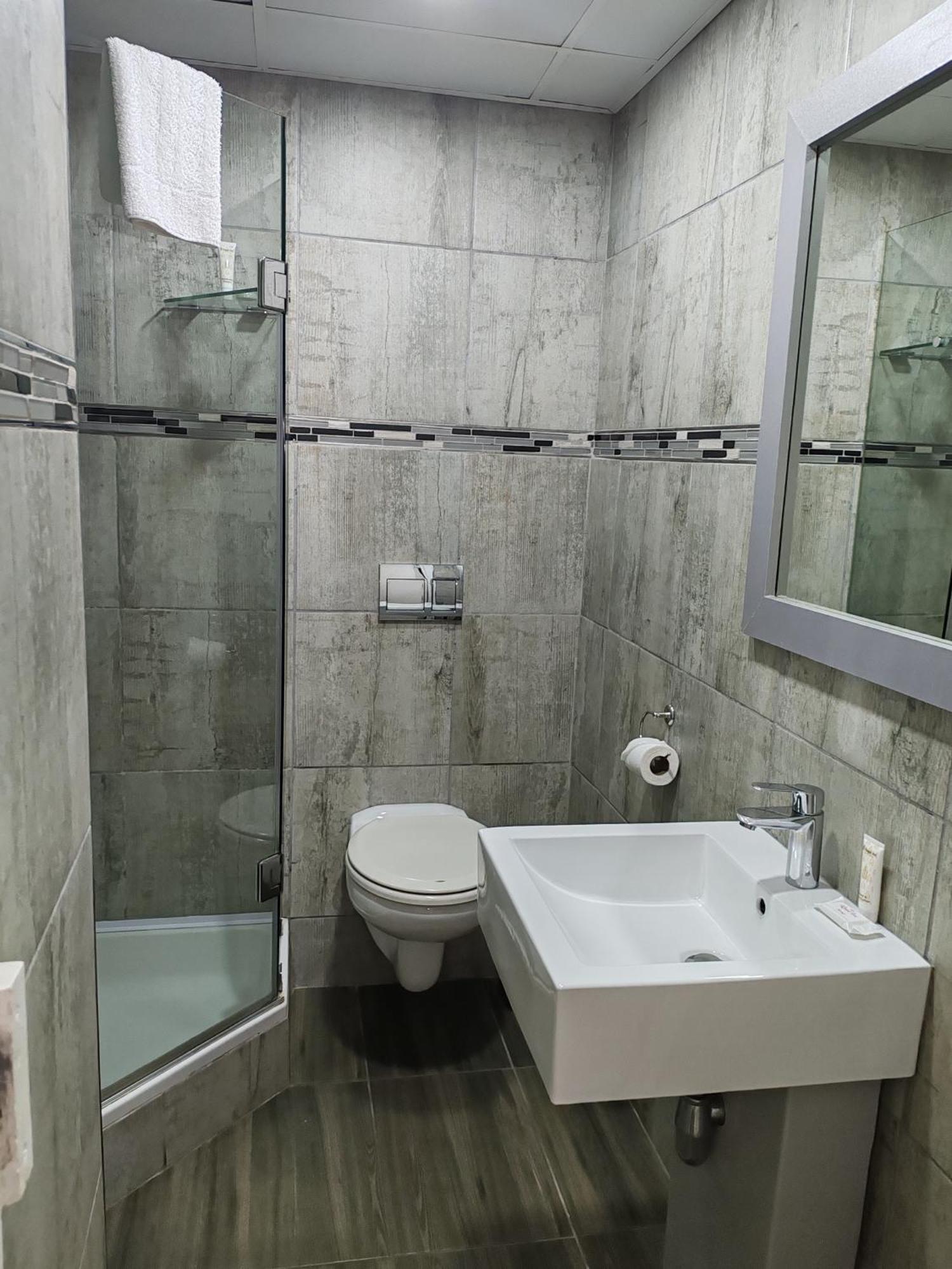Regal Inn Umhlanga Gateway Durban Exterior photo